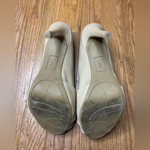 FIONI Nude Beige Patent Peep Toe Knot Stiletto High Heels Size 8.5M - Picture 5 of 14